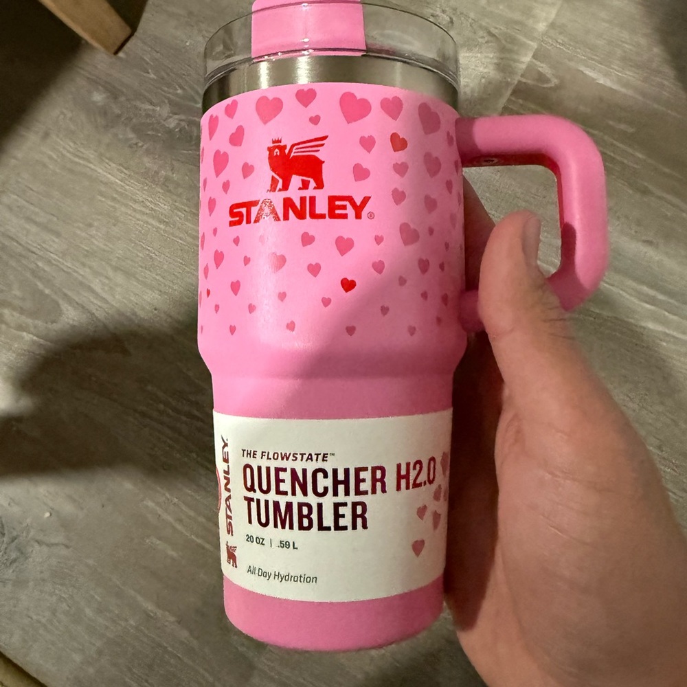 Stanley Valentine's Day Quencher H2.0 Tumbler Sweet heart Limited Edition 20oz